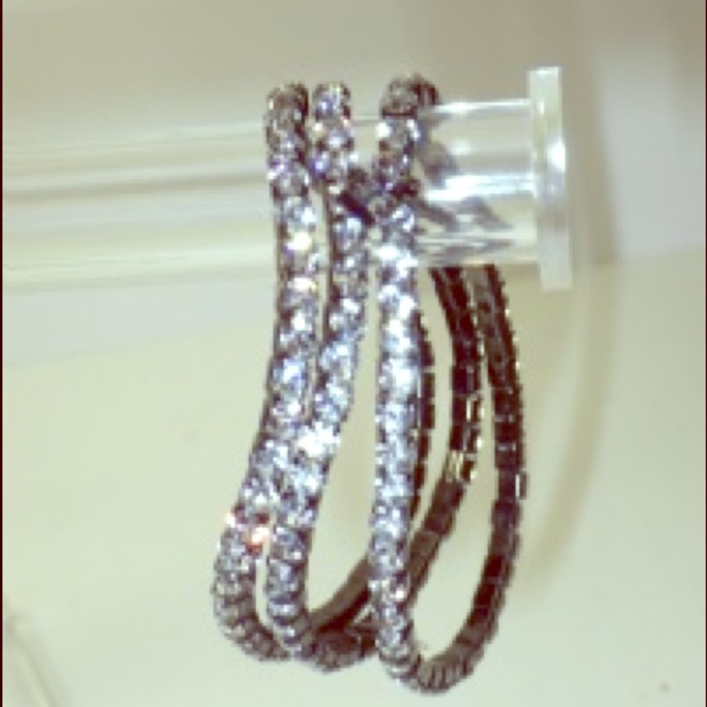 Givenchy Stretch Bracelets, 14.27g